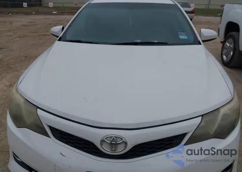 2014 Toyota Camry Se z USA, uszkodzony, nr VIN 4T1BF1FK0EU343490